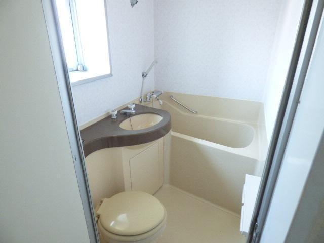 七瀬中町ホームズ バス／シャワー