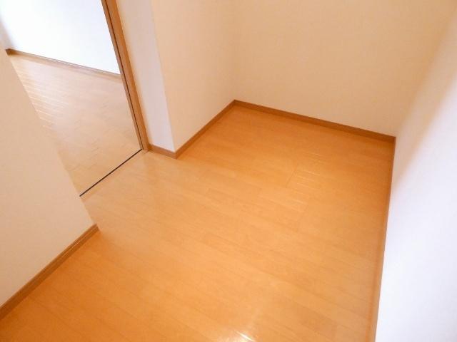 メルベージュＮ棟 収納