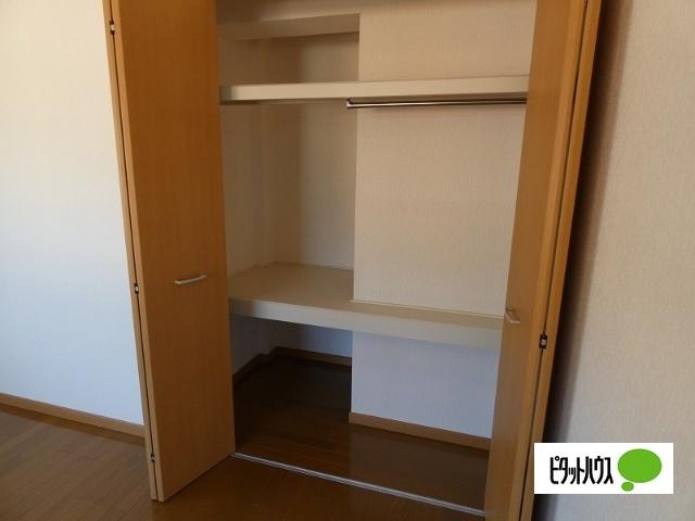 ヴィラージュ山辺 収納