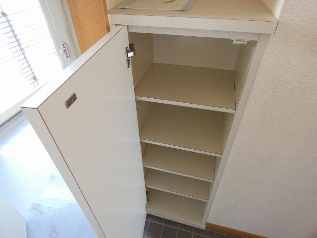 千歳橋ビル 収納