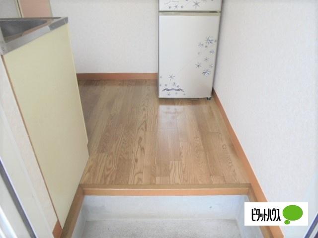 フレグランスハイコムＢ 玄関