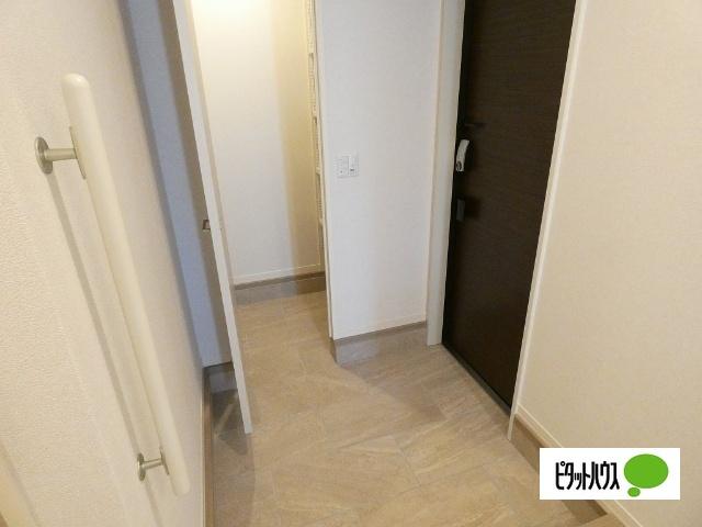 ブリューテ並柳 玄関