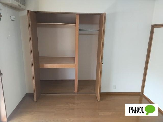 ハイツハープA棟 収納