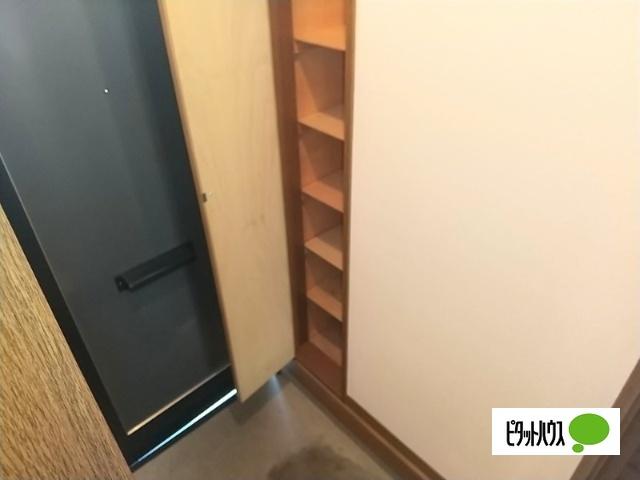 ハイツハープA棟 玄関