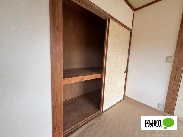 フローラ大塚 収納