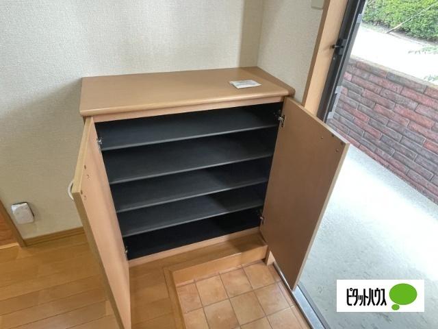 スクエアガーデンKAMAKURA Ａ 収納