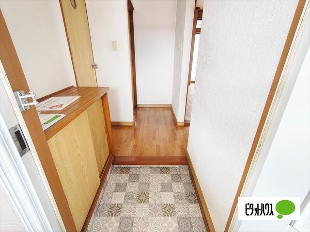 メゾン岩渕　Ｂ棟 玄関