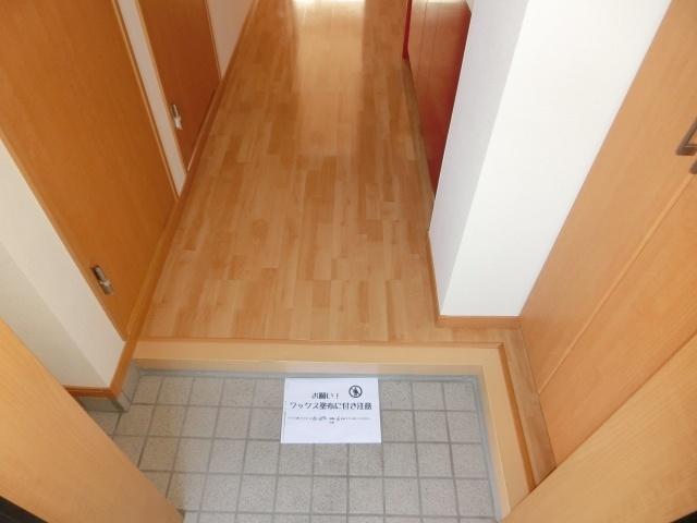 山村マンションⅡ 玄関