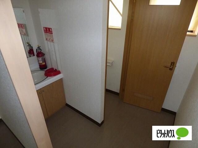 川中島町御厨貸店舗 部屋画像