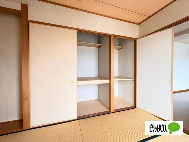 モアグレース16 収納