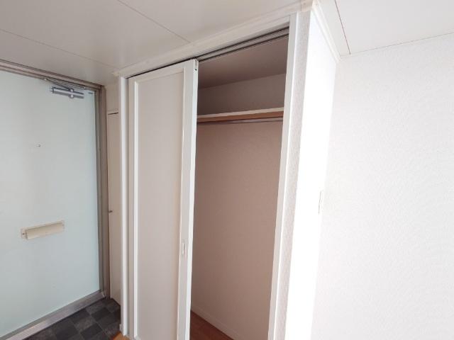 グランデ南高田 収納