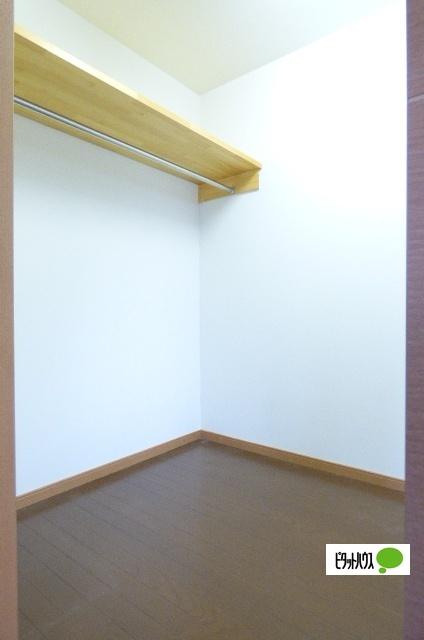 長野市松代町松代一戸建 収納