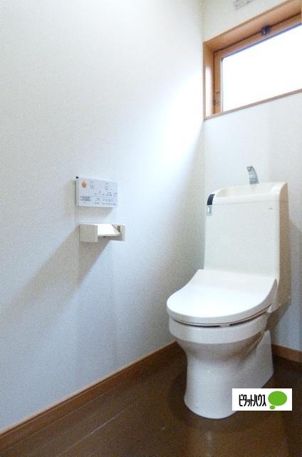 長野市松代町松代一戸建 トイレ