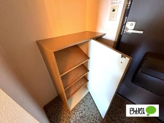 プルミエハイツＢ 収納