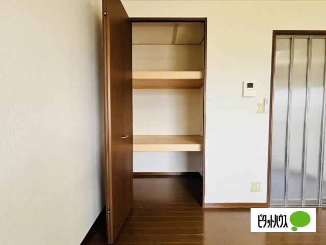 サンメゾン 収納