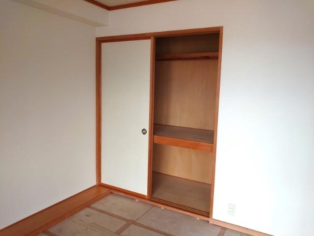 クリヴィーレ増田 収納