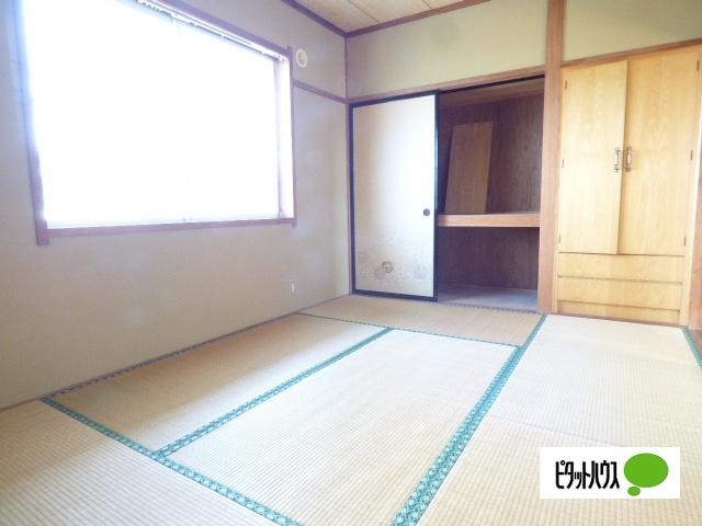 メゾン山崎　Ｂ棟 収納
