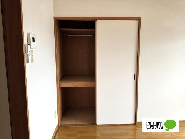 メラベルデ　Ｓ棟 収納