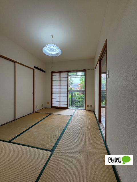 材木町スクエア 室内
