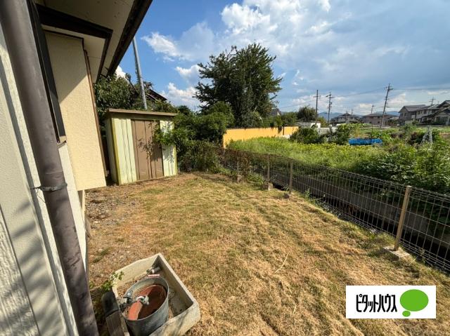 稲里町田牧貸家 庭