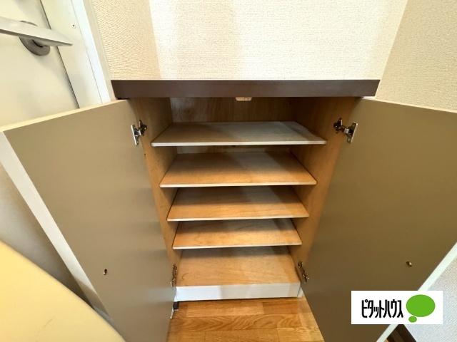 こまのいえB 収納