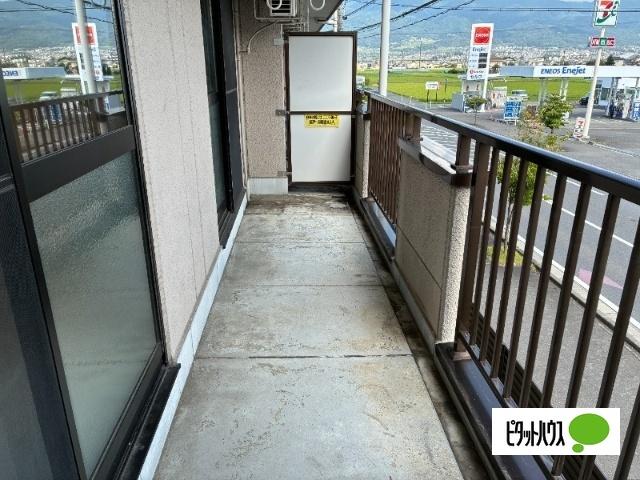 Limpia Garden Square バルコニー