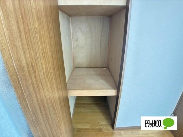 サンパレスオーシモＮ 収納