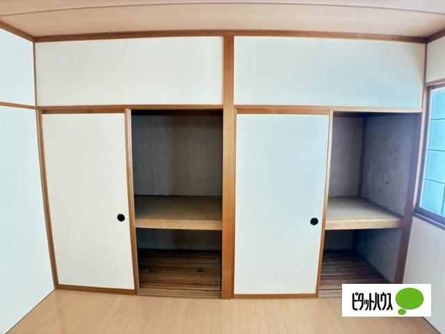 サンパレスオーシモＮ 収納