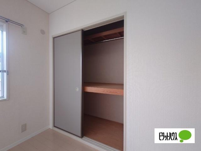 ラプラス稲田　Ｎ棟 収納