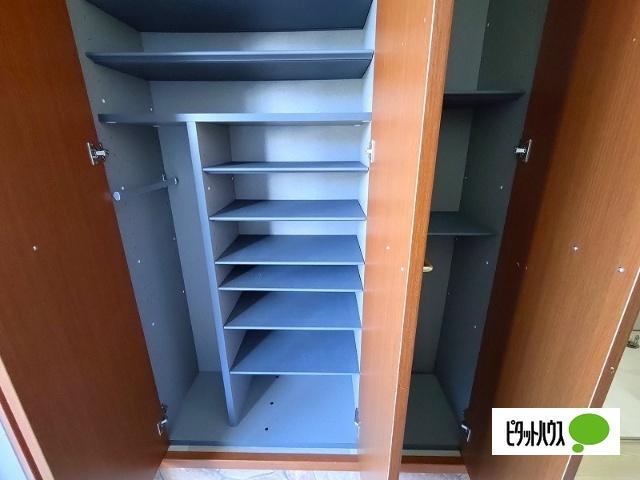 メゾンドレディ 収納