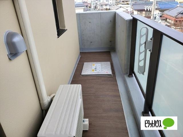 ジュヴネ白板 バルコニー