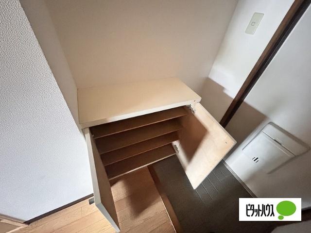 ハイツヒルトップ 玄関