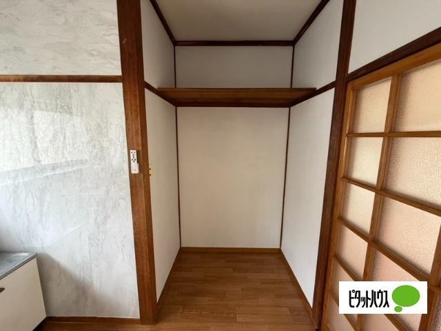 沢村赤羽貸家 収納