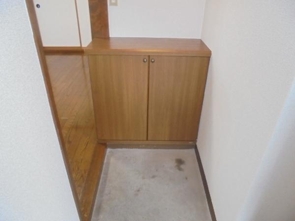 コーポラピス 玄関