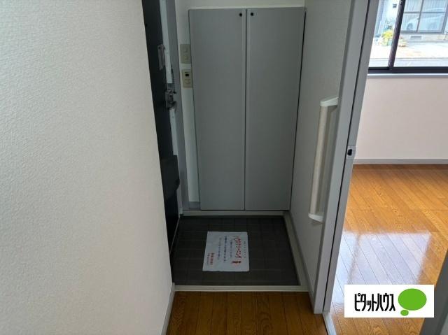 ベルフラウァ咲 玄関