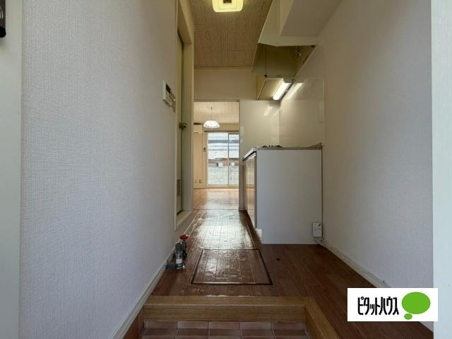 西長野フジハイツ 玄関