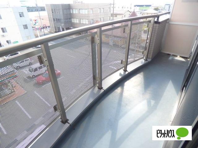 小根山ビル バルコニー
