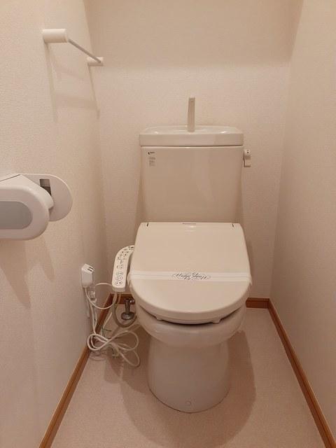 デフィサイトー（102） トイレ