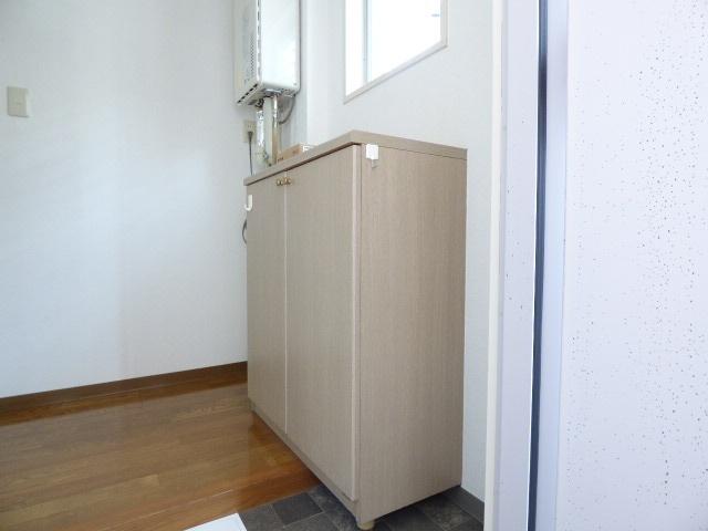 サンディハイツ鶴賀 収納