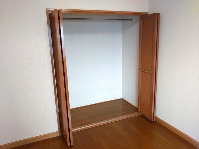 CLIE HIRATA 収納