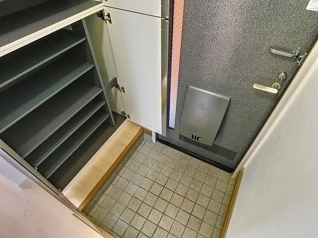 モンフレール　Ｅ棟 玄関