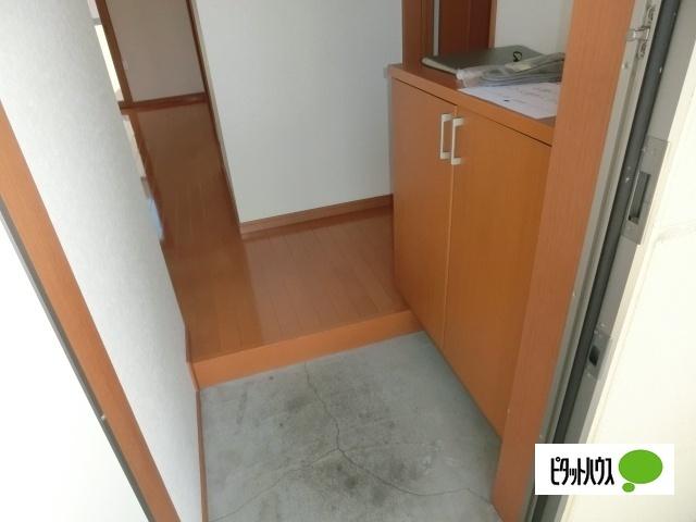 イースト 玄関