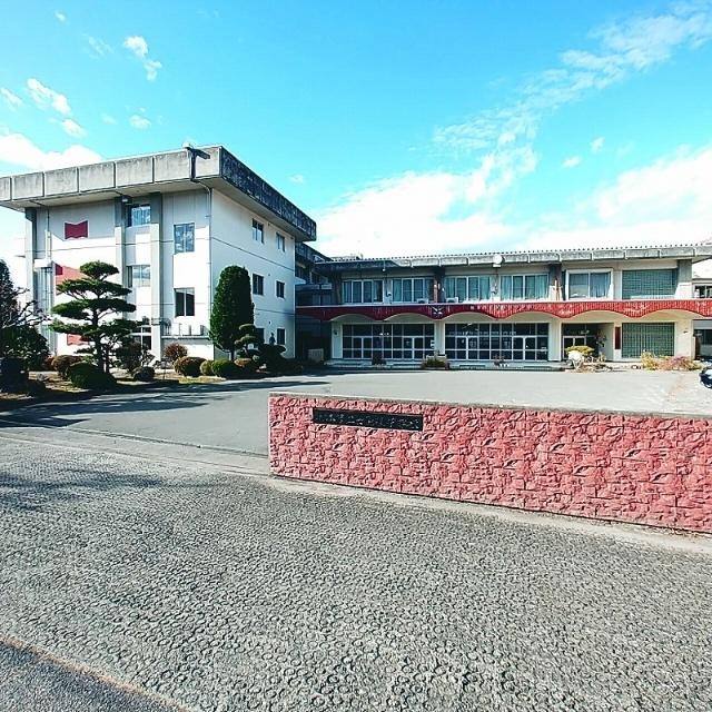 松本市立女鳥羽中学校：658m
