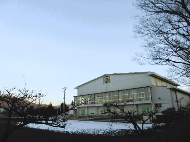 塩尻市立桔梗小学校：776m