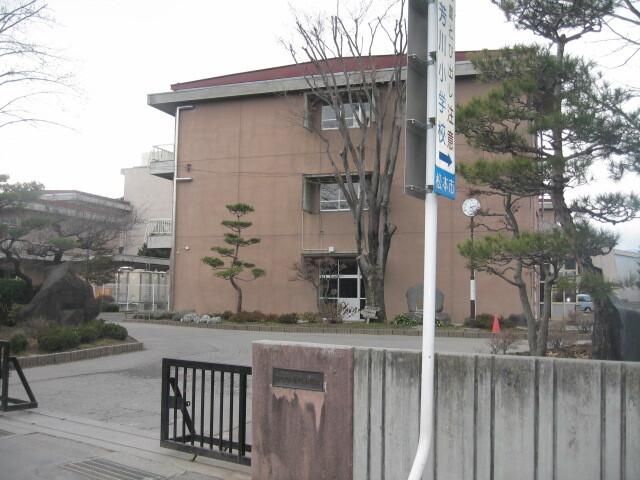 松本市立芳川小学校：1200m