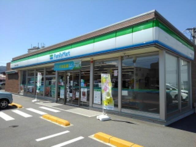 ファミリーマート長野篠ノ井布施高田店：323m