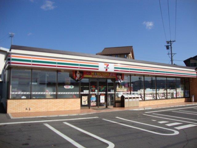 セブンイレブン上田新田東店：367m