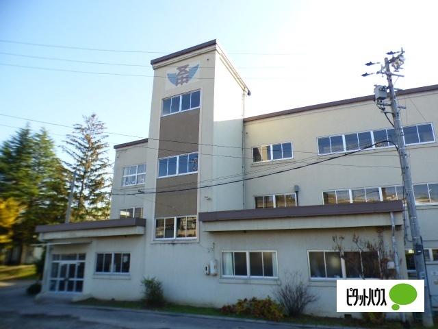 上田市立第五中学校：769m