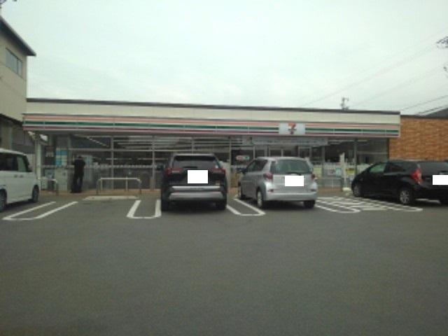 セブンイレブン長野吉田5丁目店：345m