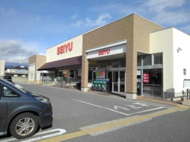 西友篠ノ井店：832m